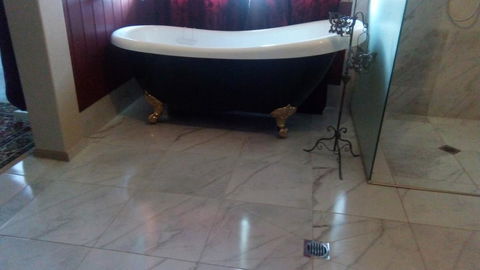 GOLDEN LACE B&B - Palm Beach Accommodation 0