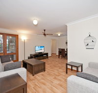 Government Road 27 Skippers Rest - Palm Beach Accommodation