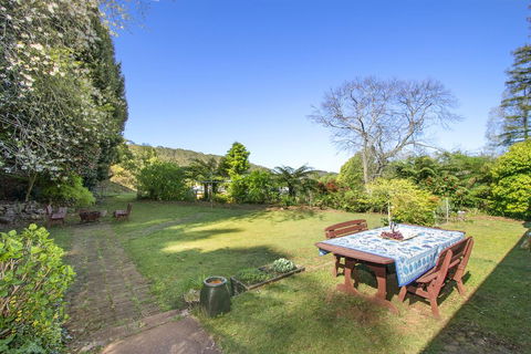 GOWAN ROSS COTTAGE - Palm Beach Accommodation 0