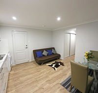 Granny Flat next to golf course - Palm Beach Accommodation
