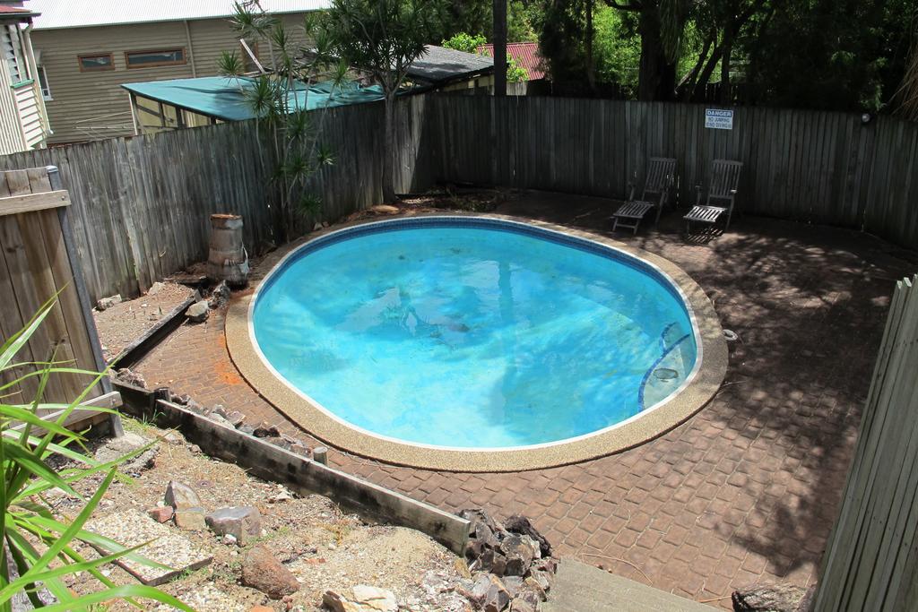 Greenslopes QLD Palm Beach Accommodation