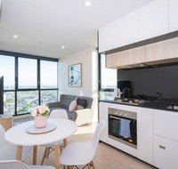 Heart of Crown by Ready Set Host - Palm Beach Accommodation