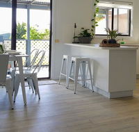 HelloSailor HolidayRental FirePit NBN AppleTV KingBed - Palm Beach Accommodation