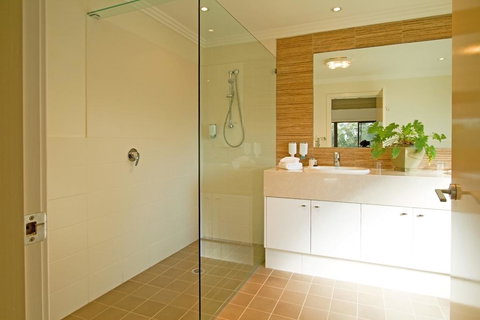 Hermitage Lodge - Palm Beach Accommodation 2