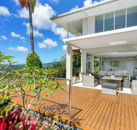 Hilltop Rainforest Retreat - Palm Beach Accommodation