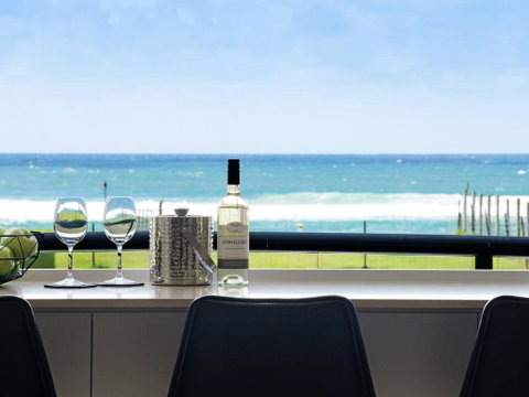 Home By The Sea - Palm Beach Accommodation 0