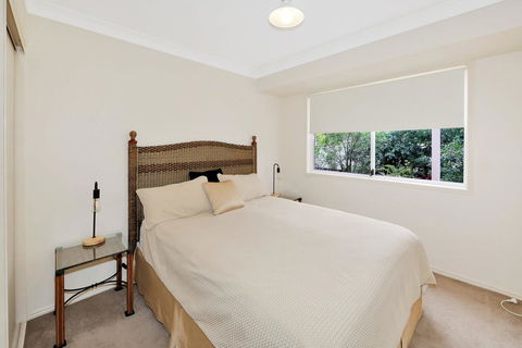 Hook Wine And Sinker Hervey Bay - Palm Beach Accommodation 3