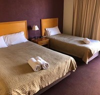 Horse  Jockey Hotel Motel - Palm Beach Accommodation