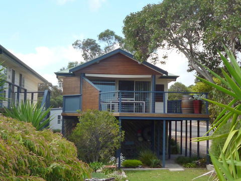 Island View 2 - Palm Beach Accommodation 0