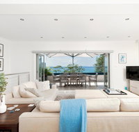 Jacaranda Blue  Corlette - Palm Beach Accommodation