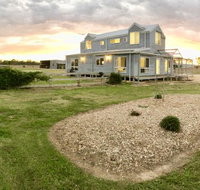 Jackaleah Farm Stay - Palm Beach Accommodation