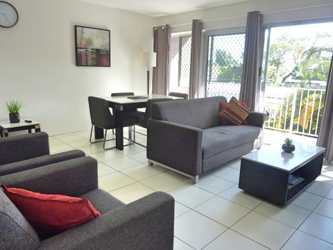 Jadran Motel & El Jays Holiday Lodge - Palm Beach Accommodation 2