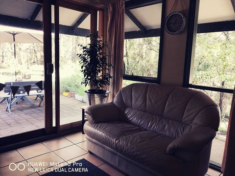 Kalimna Woods Cottages - Palm Beach Accommodation 1