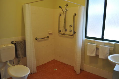 Karri Valley Chalets - Palm Beach Accommodation 3