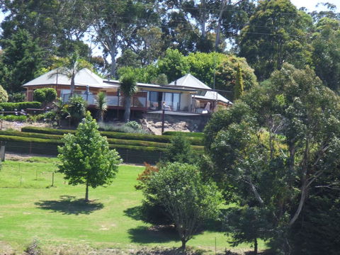 Kiah Country Gardens B&B - Palm Beach Accommodation 0