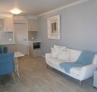 Kindred Studio Apartments - Palm Beach Accommodation