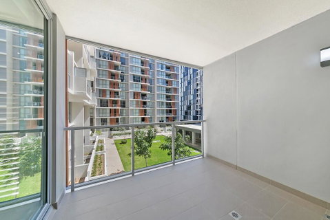 KOZYGURU MASCOT WALK TO STATION MODERN DESIGNER 2 BED APT FREE PARKING NMA260-312 - Palm Beach Accommodation 3