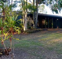 Lagoon Pocket Bed  Breakfast - Palm Beach Accommodation
