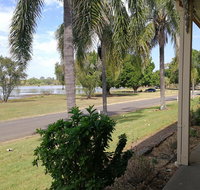 Lakeside Lodge Motel - Palm Beach Accommodation