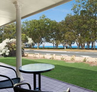 Large family waterfront home with room for a boat - Welsby Pde Bongaree - Palm Beach Accommodation