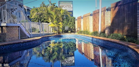 Limassol Motel - Palm Beach Accommodation 0
