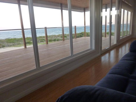 Lincoln View Holiday House - Palm Beach Accommodation 2