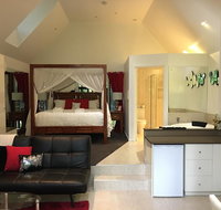 Linger a While Chalet - Palm Beach Accommodation