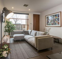 LUXE - Park views Wine Wifi Netflix Garage PETS ok - Palm Beach Accommodation