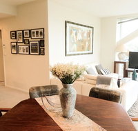 Luxuries CBD Apartment with Views - Palm Beach Accommodation