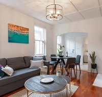 Luxurious Heritage Home with Harbour Bridge Views - Palm Beach Accommodation