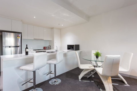 Luxury Apartments By Royal Stays - Palm Beach Accommodation 2
