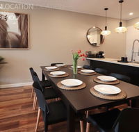 LUXURY Davcorp Executive Rentals - Free Wifi Wine Netflix and Parking in Brompton - Palm Beach Accommodation