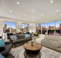 Luxury Penthouse 3BDR Inner City LRG Group WIFI - Palm Beach Accommodation
