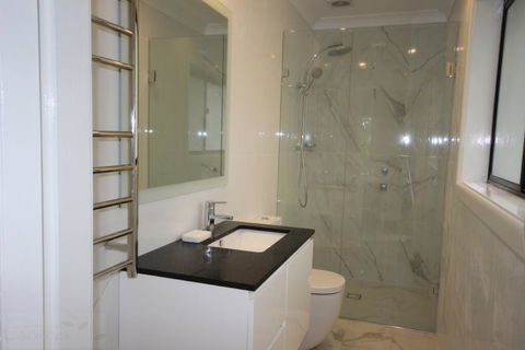 Lynwood - Palm Beach Accommodation 1