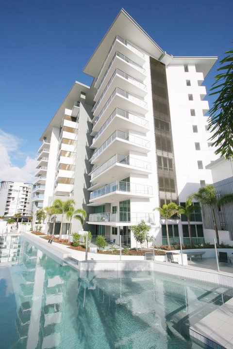 M1 Resort - Palm Beach Accommodation 3