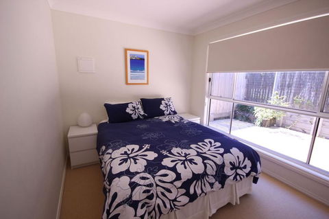 MAGIC BEACH HOUSE - PET FRIENDLY - Palm Beach Accommodation 3