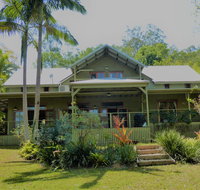 Magnolia Cottage - Palm Beach Accommodation