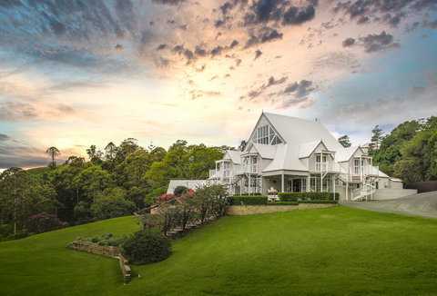 Maleny Manor - Palm Beach Accommodation 0