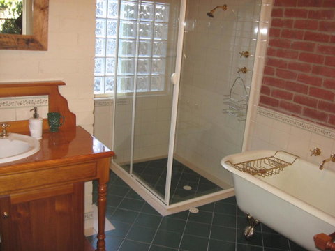 Marananga Cottages - Palm Beach Accommodation 3