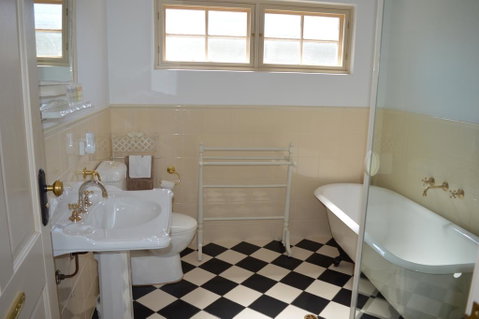 Marananga Cottages - Palm Beach Accommodation 2