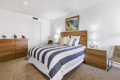 MARINA VIEW - Palm Beach Accommodation 3