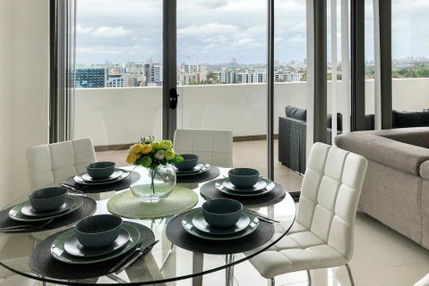 Mascot - Sydney City Views - Palm Beach Accommodation 2
