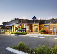 Meadow Inn Hotel-Motel - Palm Beach Accommodation