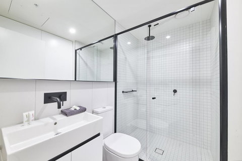 Mega Style Apartments Southbank Crown - Palm Beach Accommodation 2