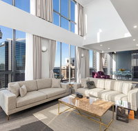 Meriton Suites Pitt Street - Palm Beach Accommodation