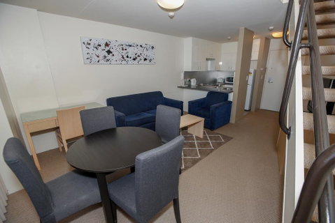 Metro - Palm Beach Accommodation 3