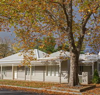 Mews Cottages - Palm Beach Accommodation