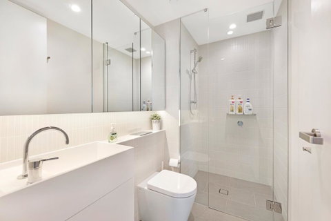 MH012 #New Landmark In Melbourne - Palm Beach Accommodation 1