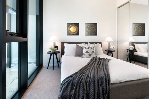 MH47 Landmark Apartment Near Crown - Palm Beach Accommodation 3
