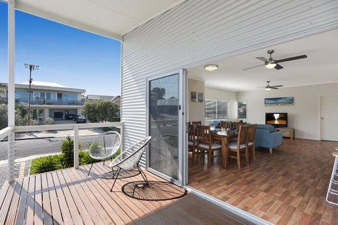 Moana Dreams - Palm Beach Accommodation 0